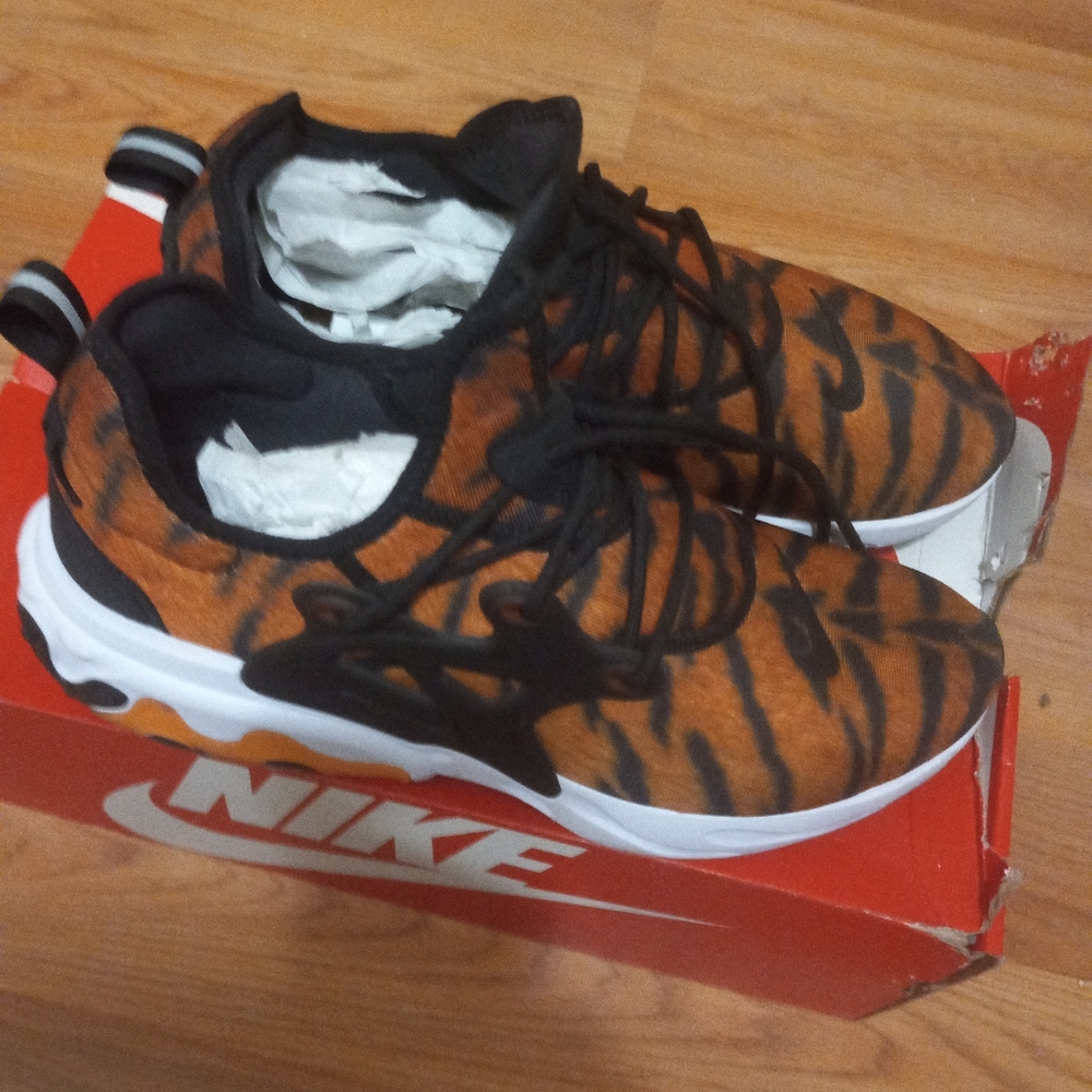 Nike react presto prm